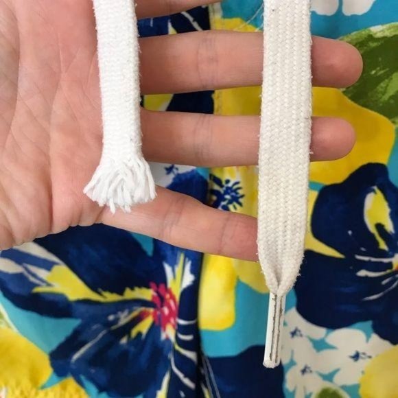 Abercrombie & Fitch Men's Floral Board Shorts M - Picture 6 of 15